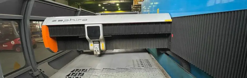 SPENDE: LASERSCHNEIDEN FÜR DEN WEIHNACHTSBASAR