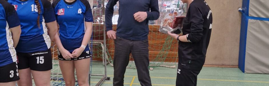 SPONSORING HSG MARNE/BRUNSBÜTTEL – WEIBLICHE A-HANDBALL-JUGEND: NEUE TRIKOTS