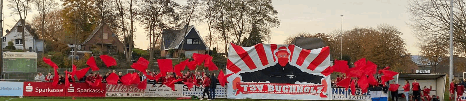 TRAININGSANZÜGE UND TRIKOT-SÄTZE FÜR DIE FUSSBALL B und C -JUGEND DER SG KLEVHANG