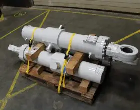 after - reinforced trunnion pin of hydraulical cylinder
